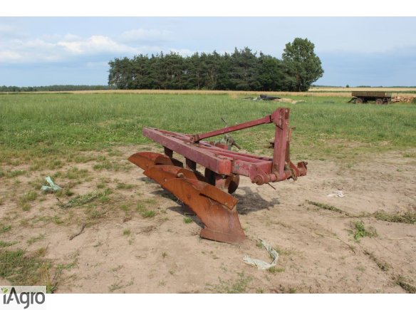 Pług Grudziądz 4-skibowy stan dobry