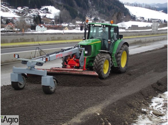 Równiarka PTH, budowa dróg