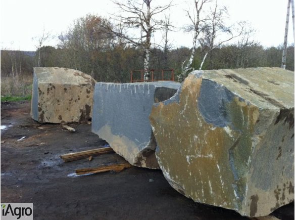  Ukraina.Surowiec skalny.Kreda,kruszywa,maczka wapienna.Teren inwestycyjny,zloza wapieni jurajskich.Byla kopalnia przemialownia,kompleks technologiczny do przerobki kredy i wapienia dla celow przemyslowych,rolnictwa,drogownictwa.Surowiec skalny o bardzo w