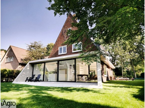  Ukraina. Powiekszamy siec, potrzebujemy nowych dostawcow. Tapety, tkaniny, dywany. Bogate tradycje przemyslu tekstylnego. Jestesmy znanym z dlugoletnim doswiadczeniem dystrybutorem swiatowych producentow. Od klasyki do awangardy galeria showroom w centra