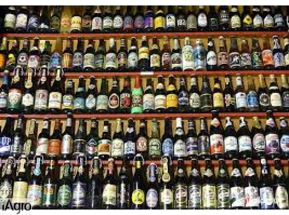  Ukraina. Napoje alkoholowe od producenta. Cydr, sok, ocet jablkowy, zurawina, porzeczka, czarna jagoda. Bezposrednio od producenta lekkie i odswiezajace napoje alkoholowe produkowane w roznej gamie smakow. Cydr 1,2zl butelkowany 0,35L w opakowaniach, pol