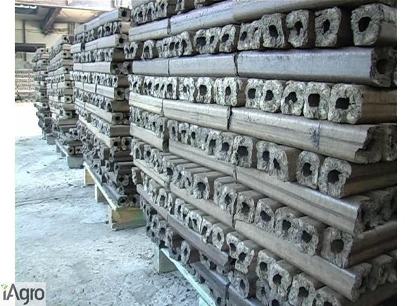  Ukraina. Brykiety RUF, Nestro, PiniKay 390 zl/tona + surowce do produkcji biopaliw. Tanio Kostka, walcy o dlugim czasie spalania z rozdrobnionego, wysuszonego drewna iglastego, lisciastego. Sprasowane pod wysokim cisnieniem z ekologicznych materialow opa